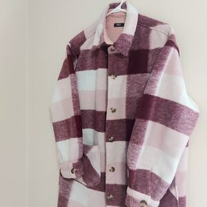 Trendy Pink Shacket - Size L, Perfect for Layering!